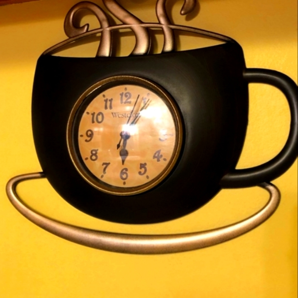 Cute Coffee Mug Wall Clock